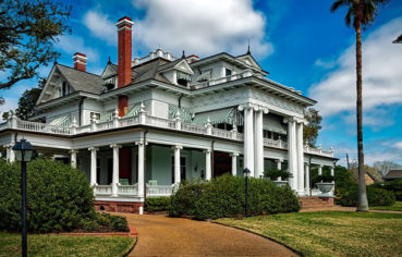 Tips To Get The Right Buyers Looking At Your Home