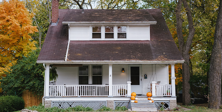 Door Knocking Etiquette 101: How to Introduce Yourself to an Owner Who’s Home is Scheduled for Auction