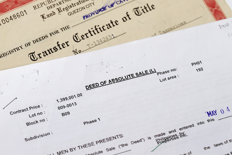 The Difference Between a Property Title and a Deed