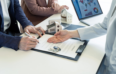 How do Real Estate Investors Market to Homes in a Trust